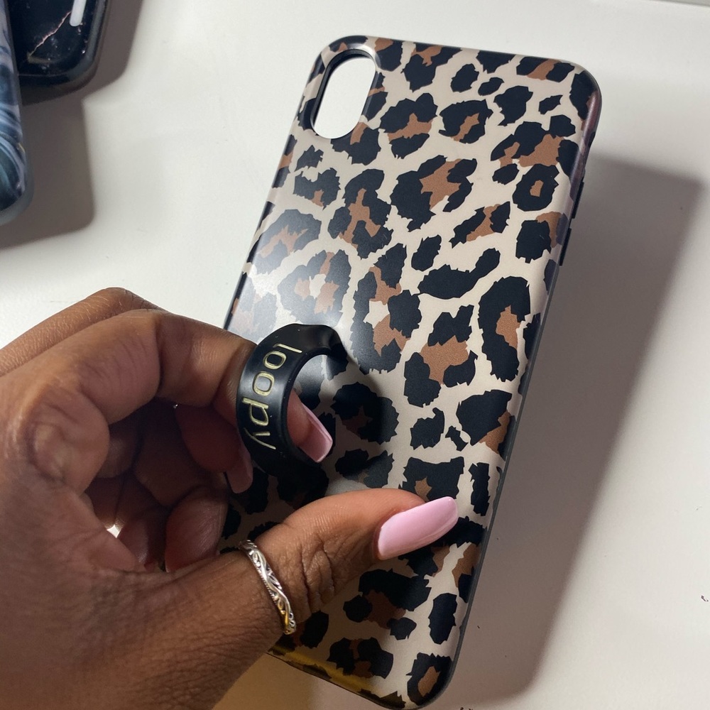 Cheetah print loopy